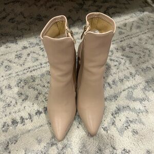 Qupid nude booties